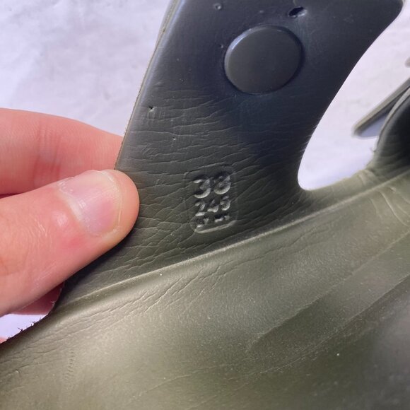 Birkenstock Arizona Essentials Men's Sandal size 38 Olive Green EVA Foam - Picture 6 of 14